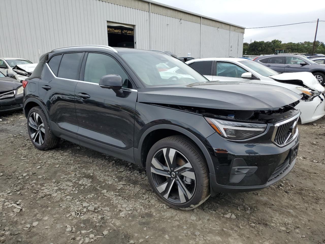 Lot #2991481851 2024 VOLVO XC40 ULTIM