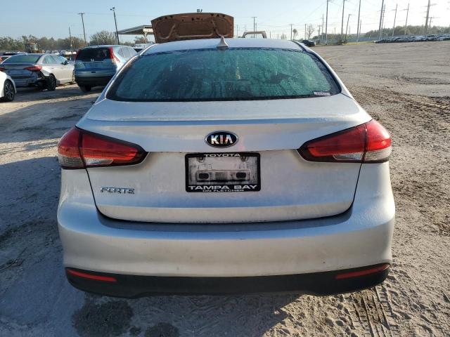 VIN 3KPFK4A76HE124462 2017 KIA Forte, LX no.6