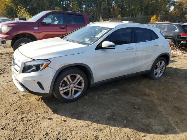 MERCEDES-BENZ GLA 250 4M 2015 white 4dr spor gas WDCTG4GB5FJ165613 photo #1