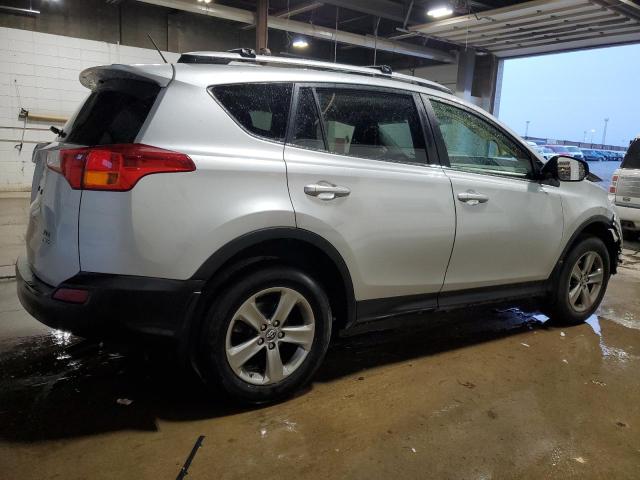 VIN JTMRFREV0FD155146 2015 Toyota RAV4, Xle no.3