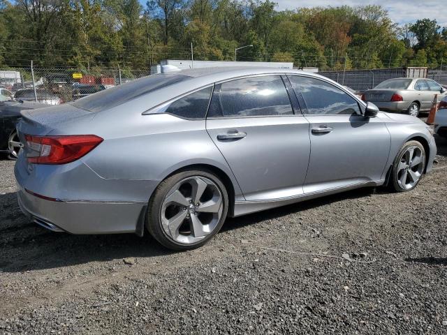 VIN 1HGCV1F97JA101754 2018 Honda Accord, Touring no.3