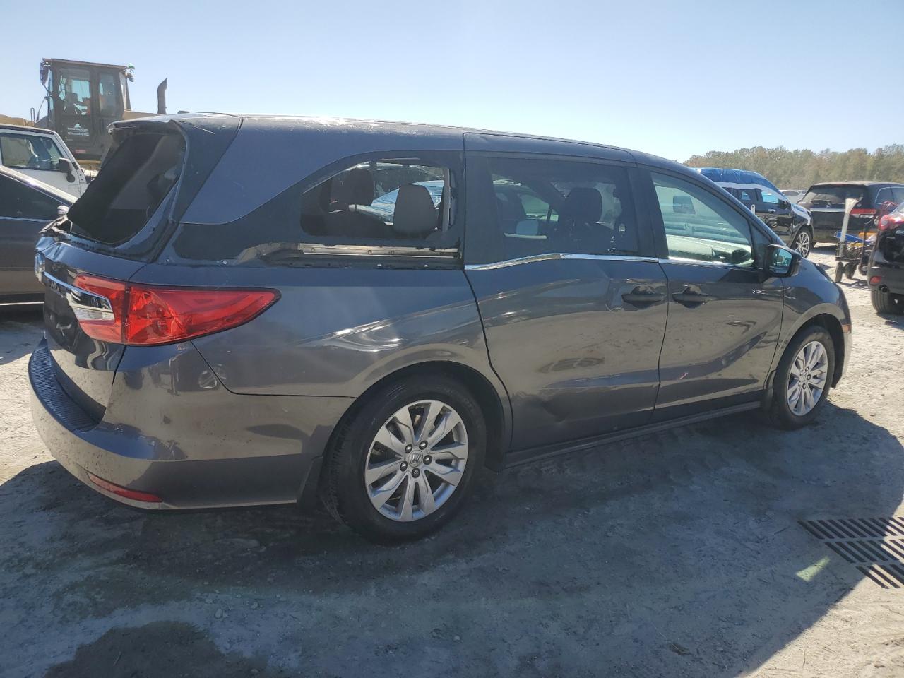 Lot #2976634590 2019 HONDA ODYSSEY LX