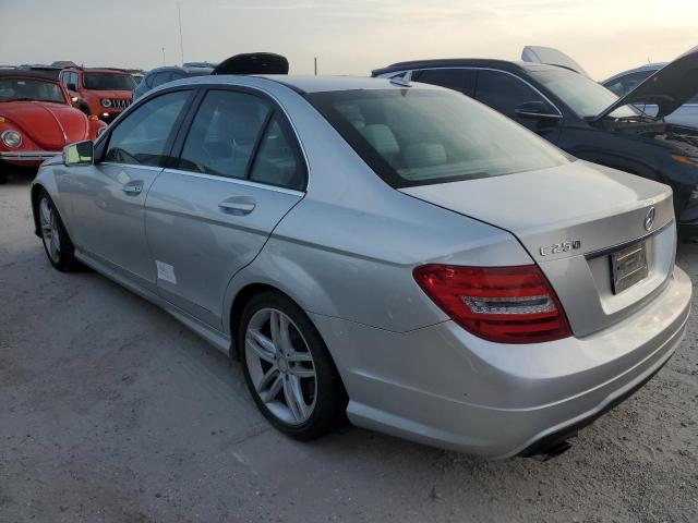 VIN WDDGF4HB5DA824219 2013 Mercedes-Benz C-Class, 250 no.2