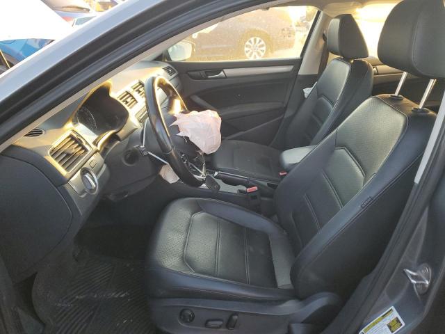 2015 VOLKSWAGEN PASSAT S - 1VWAS7A30FC116092