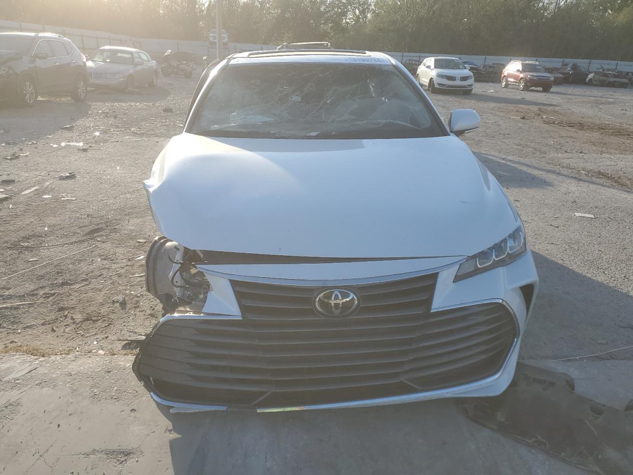 Lot #3036933721 2019 TOYOTA AVALON XLE