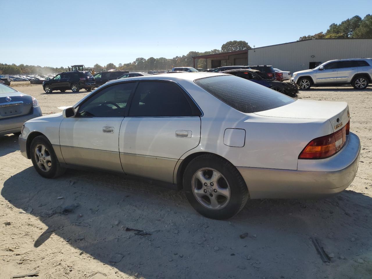 Lot #3024676569 1998 LEXUS ES 300