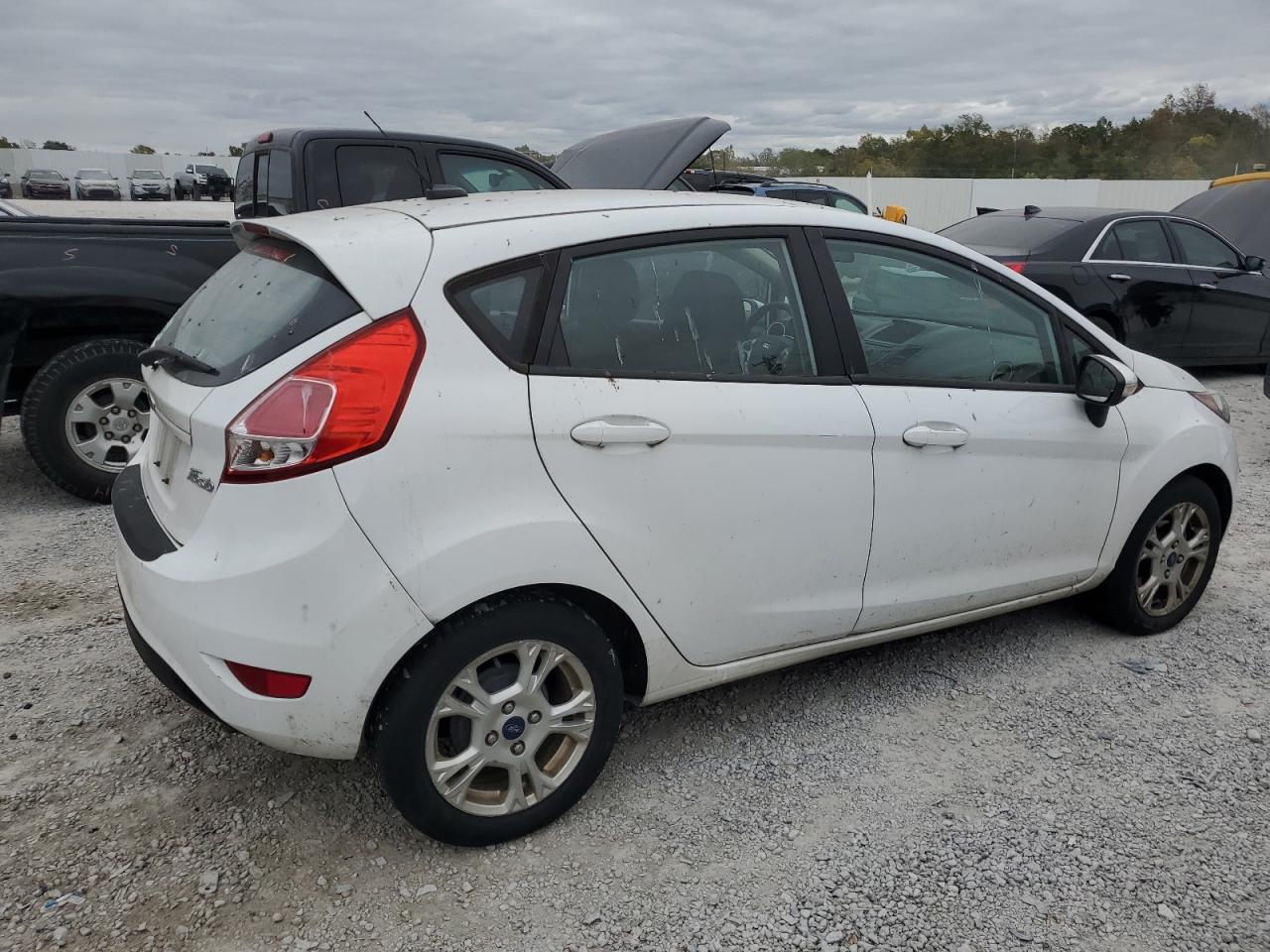 Lot #2907424080 2015 FORD FIESTA SE