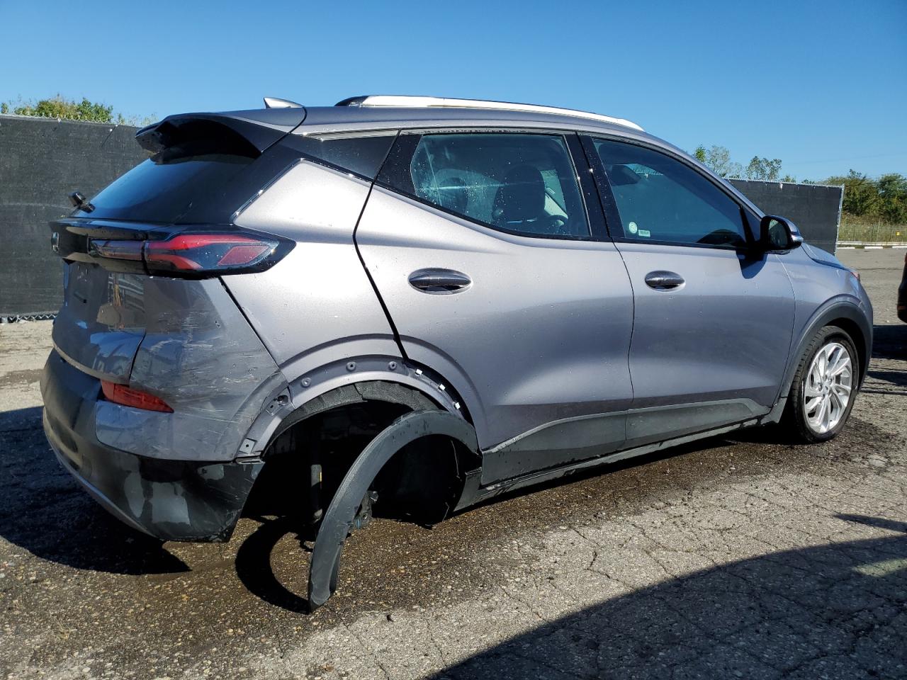 Lot #2914788803 2023 CHEVROLET BOLT EUV L