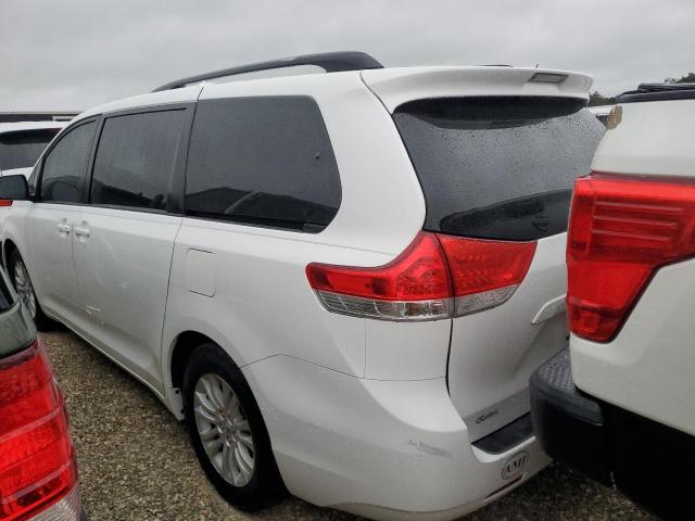 VIN 5TDYK3DC6ES448069 2014 Toyota Sienna, Xle no.2