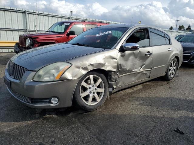 NISSAN MAXIMA SE