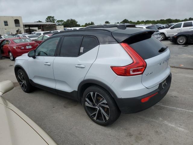 VIN YV4162UM0N2756187 2022 Volvo XC40, T5 R-Design no.2