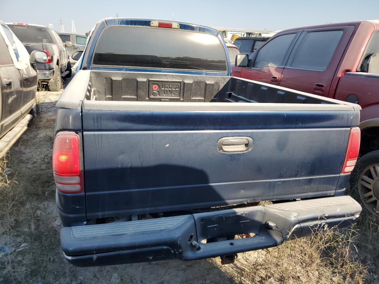 Lot #2969879931 2003 DODGE DAKOTA QUA