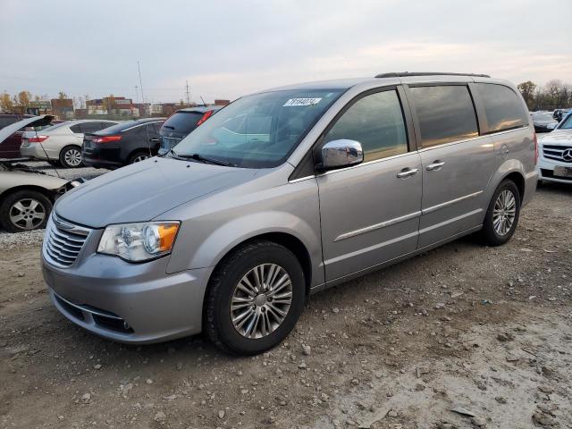 VIN 2C4RC1CGXDR779643 2013 Chrysler Town and Countr... no.1