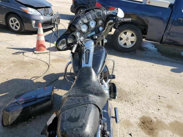 2013 HARLEY-DAVIDSON FLHX STREE - 1HD1KBM11DB682537