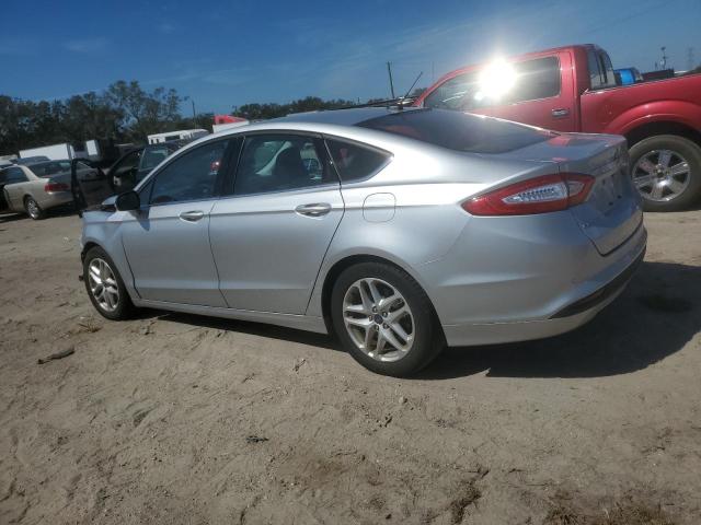 VIN 3FA6P0HDXGR110440 2016 Ford Fusion, SE no.2