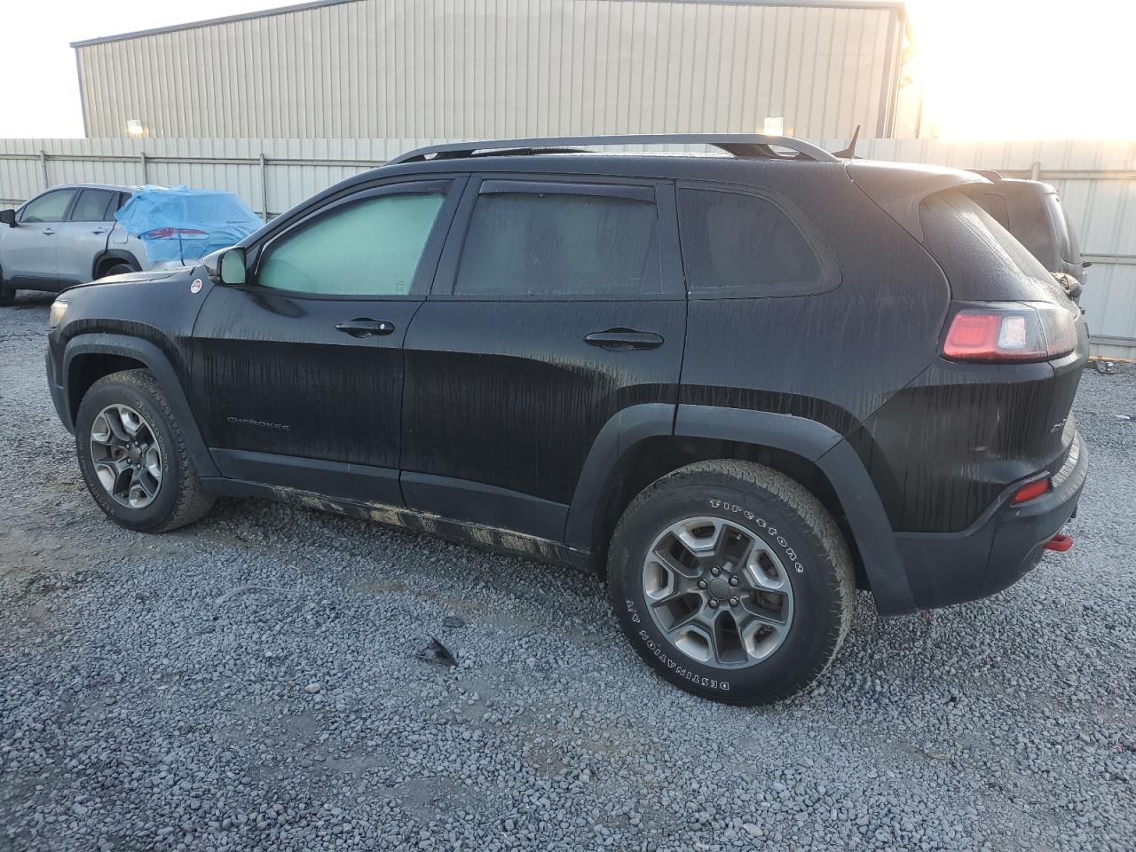 Lot #2955383800 2019 JEEP CHEROKEE T