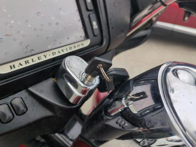 2018 HARLEY-DAVIDSON FLHTCUTG T 1HD1MAD15JB857422