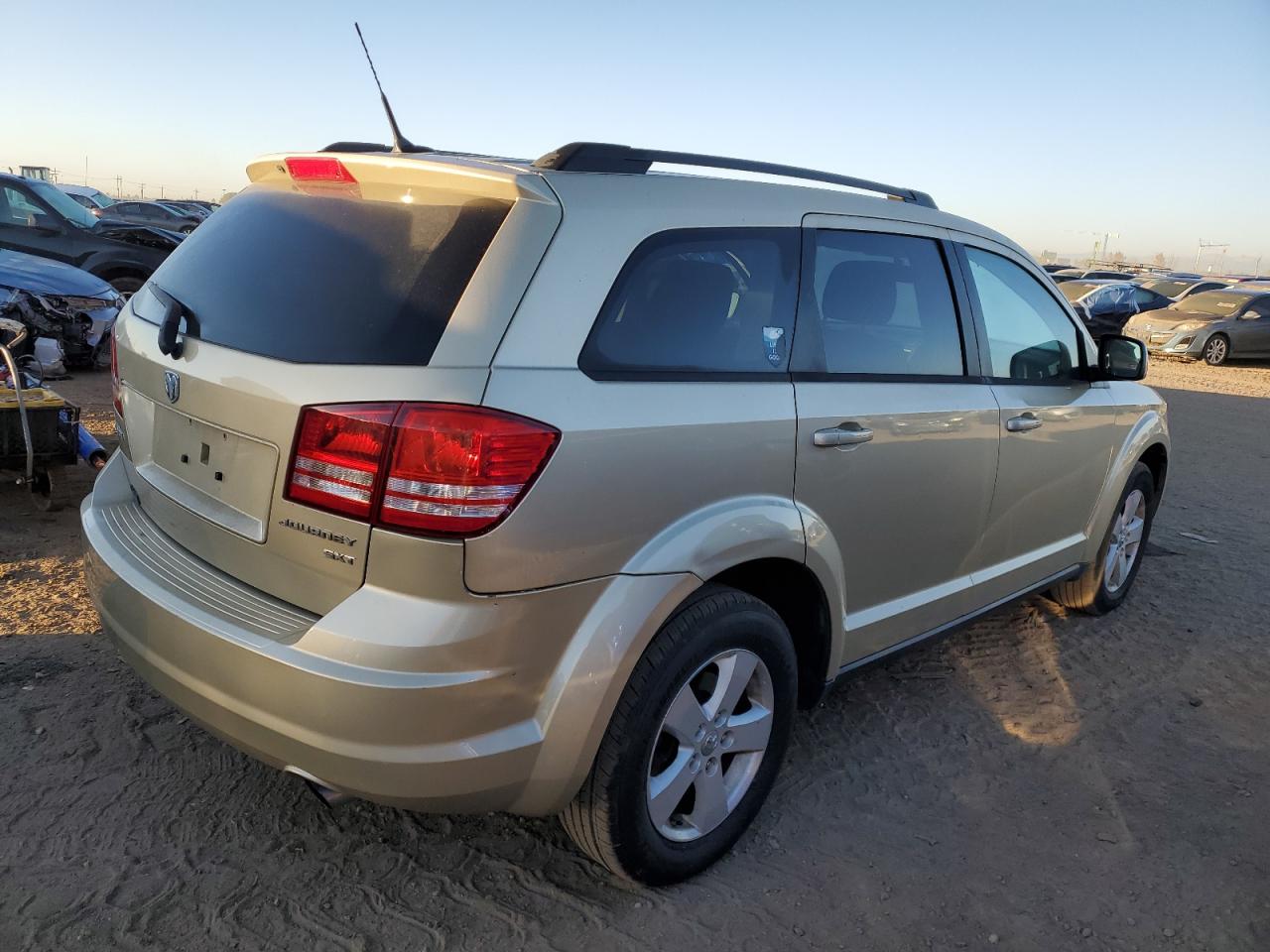 Lot #2876961728 2010 DODGE JOURNEY SX