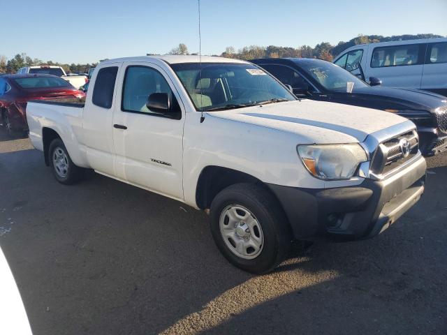 VIN 5TETX4CN2FX049921 2015 Toyota Tacoma no.4