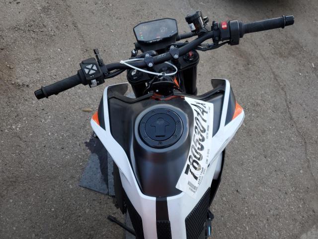 2021 KTM 890 DUKE R VBKTU9408MM808447