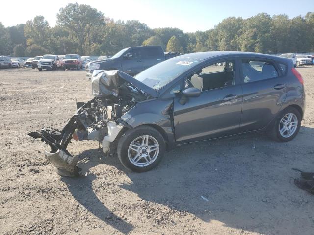 VIN 3FADP4EJ8JM127864 2018 FORD FIESTA no.1