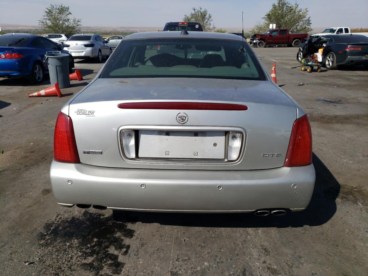 Lot #2926479319 2004 CADILLAC DEVILLE DT