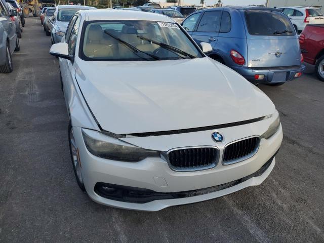 VIN WBA8E1G51GNT36617 2016 BMW 3 Series, 320 I no.5