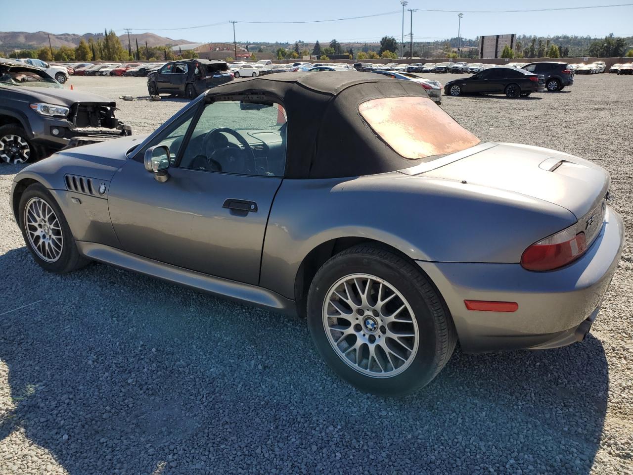 Lot #2924015111 2001 BMW Z3 2.5