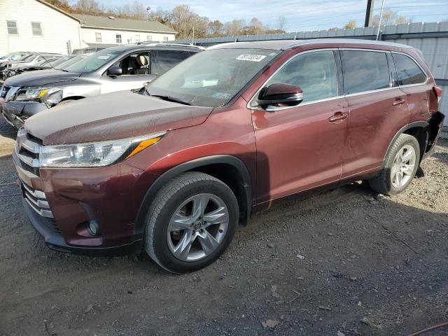 VIN 5TDDZRFH0JS913249 2018 Toyota Highlander, Limited no.1