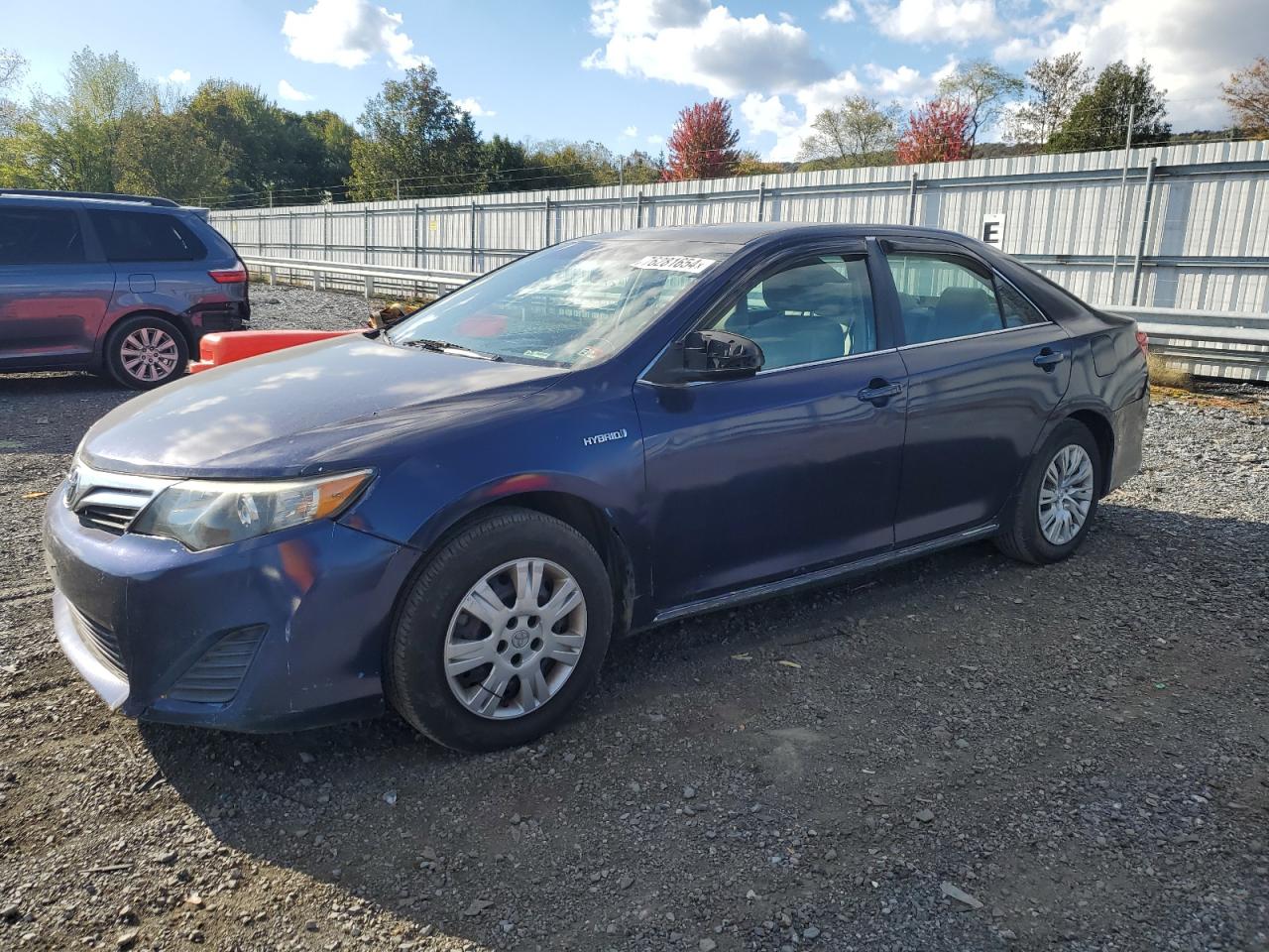 Lot #2921734525 2012 TOYOTA CAMRY HYBR