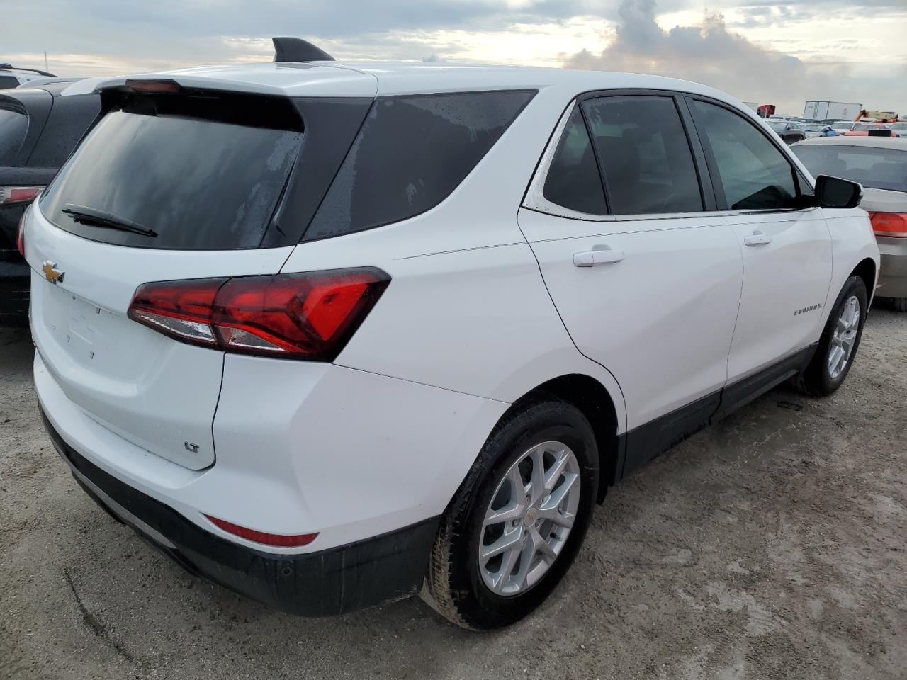 Lot #2962630995 2023 CHEVROLET EQUINOX LT