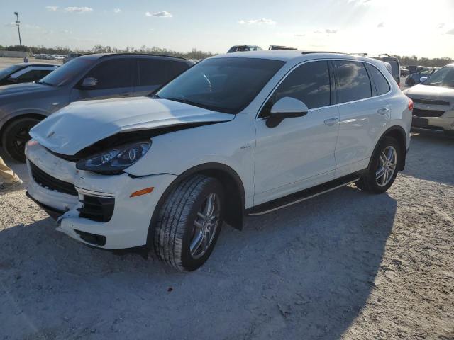 VIN WP1AF2A29GKA44400 2016 PORSCHE CAYENNE no.1