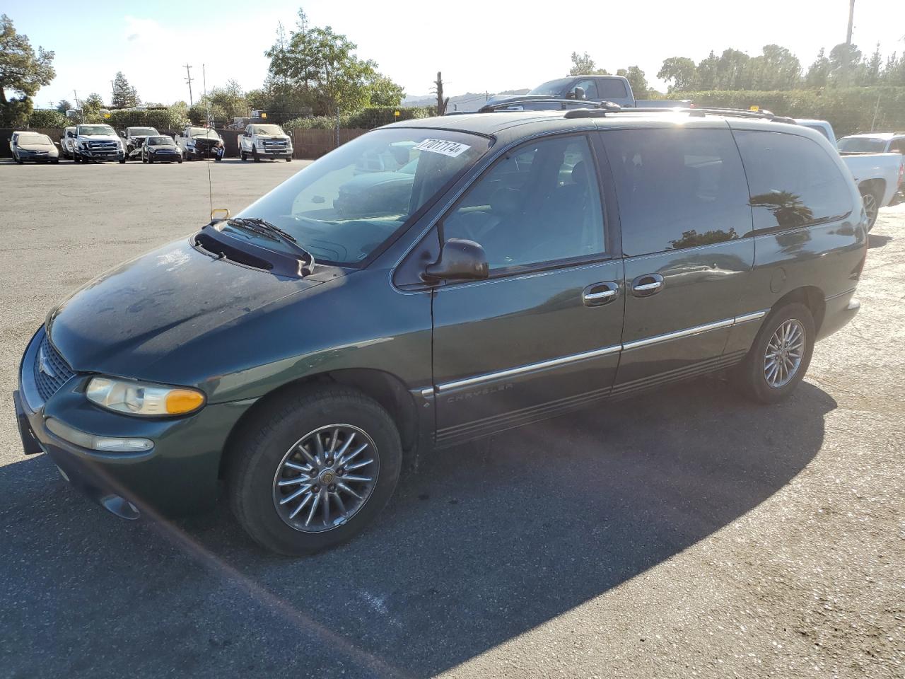 Chrysler Town and Country 2000 Limited