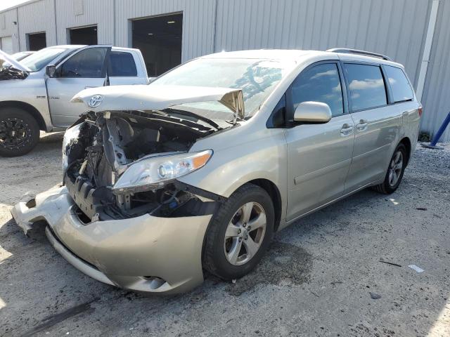 VIN 5TDKK3DC0FS558302 2015 Toyota Sienna, LE no.1