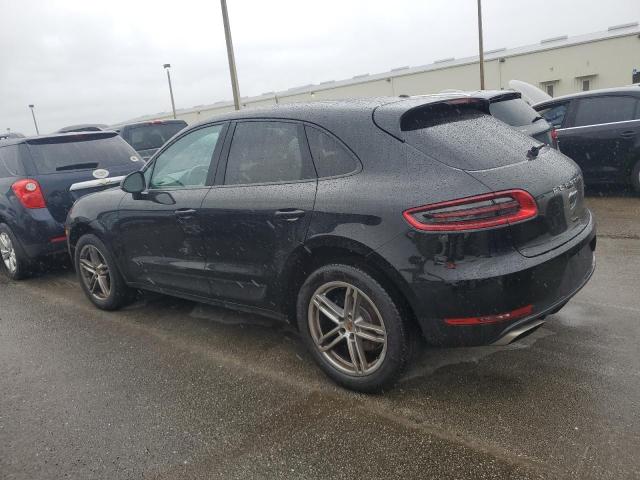 VIN WP1AA2A59HLB00646 2017 Porsche Macan no.2