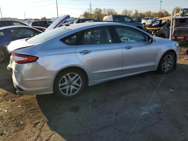 VIN 1FA6P0H70E5375555 2014 Ford Fusion, SE no.3