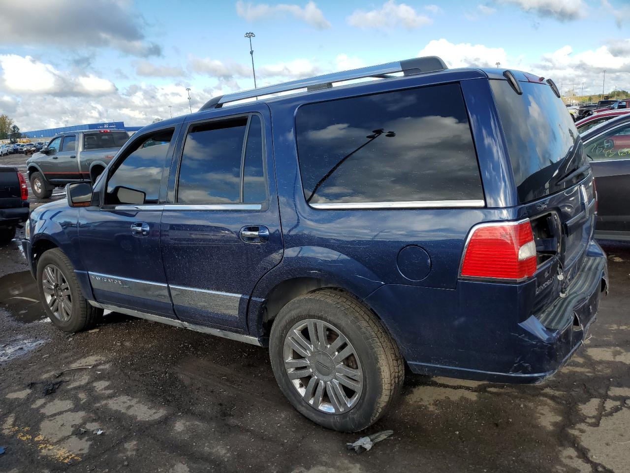 Lot #2952856874 2010 LINCOLN NAVIGATOR