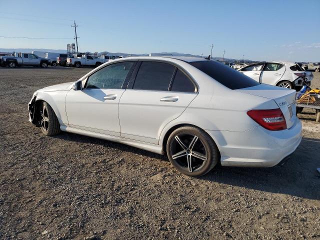 VIN WDDGF4HB2EG245526 2014 Mercedes-Benz C-Class, 250 no.2