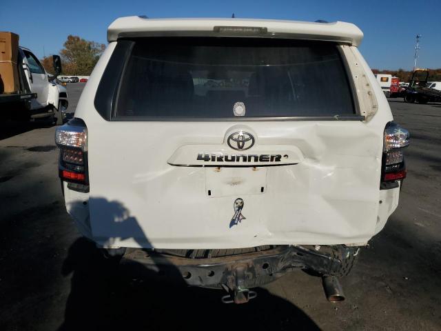 2017 TOYOTA 4RUNNER SR - JTEBU5JR5H5461910
