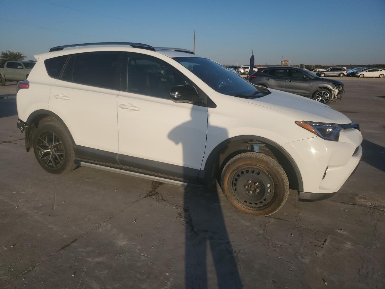 Lot #2962252992 2017 TOYOTA RAV4 SE