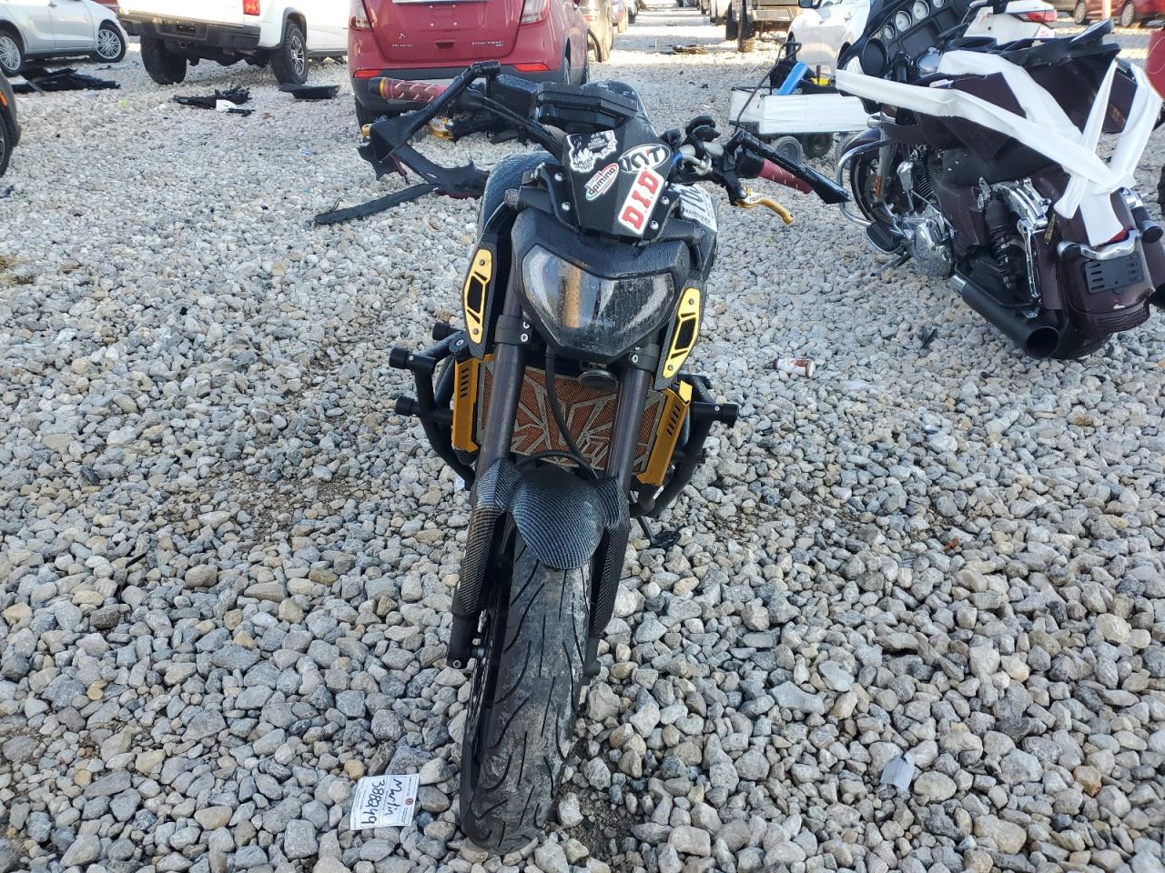 Lot #2991779334 2016 YAMAHA FZ-09