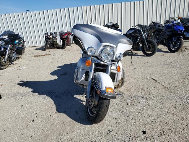 2009 HARLEY-DAVIDSON FLHTCU 1HD1FC4139Y634004