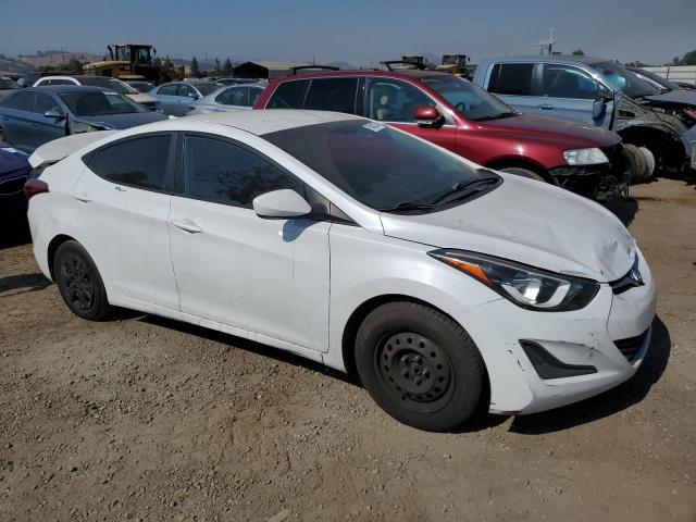 VIN 5NPDH4AE4GH667548 2016 Hyundai Elantra, SE no.4