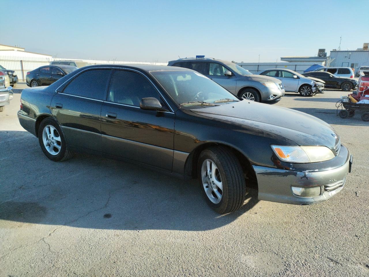 Lot #2928566770 2001 LEXUS ES 300