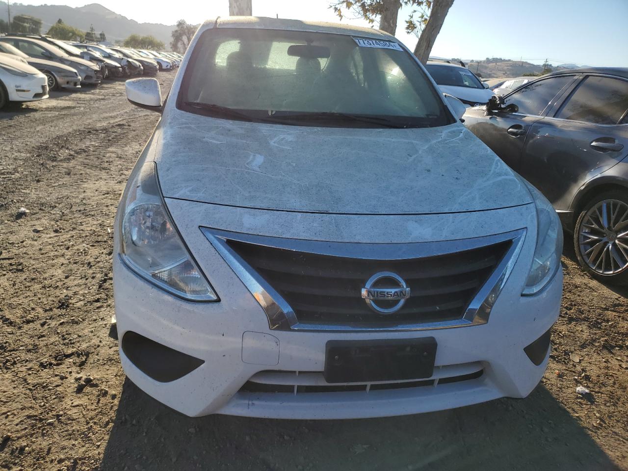 Lot #3033212817 2016 NISSAN VERSA S