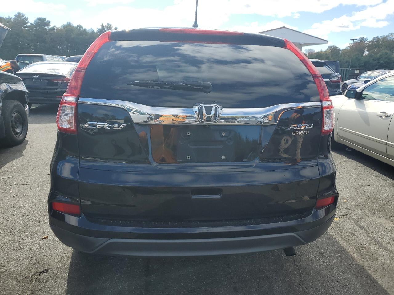 Lot #2925972232 2015 HONDA CR-V LX