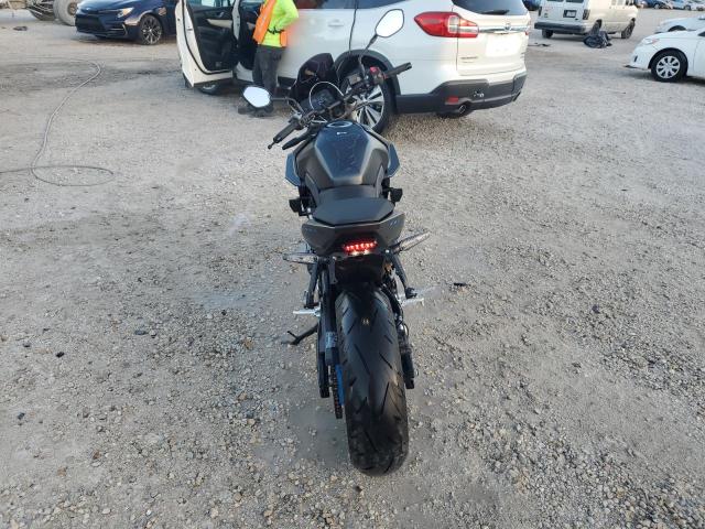 2024 SUZUKI GSX800 R JS1EM11B3R7100088
