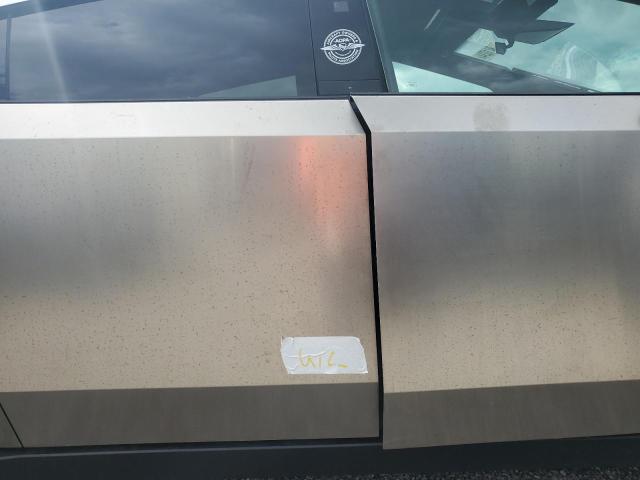 2024 TESLA CYBERTRUCK 7G2CEHED2RA015326
