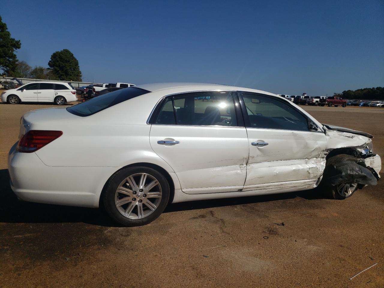 Lot #3004104959 2008 TOYOTA AVALON XL