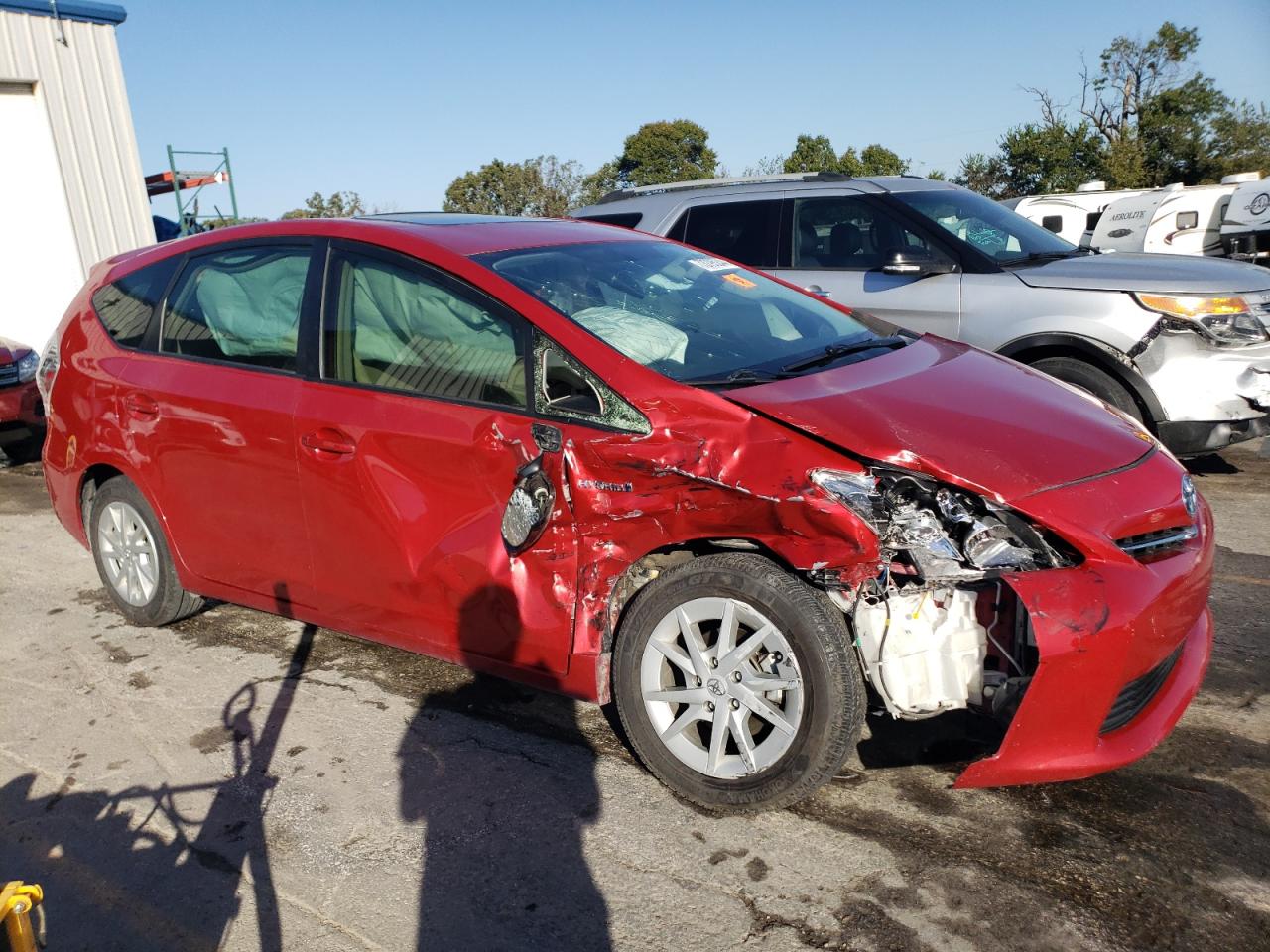 Lot #2924121102 2014 TOYOTA PRIUS V